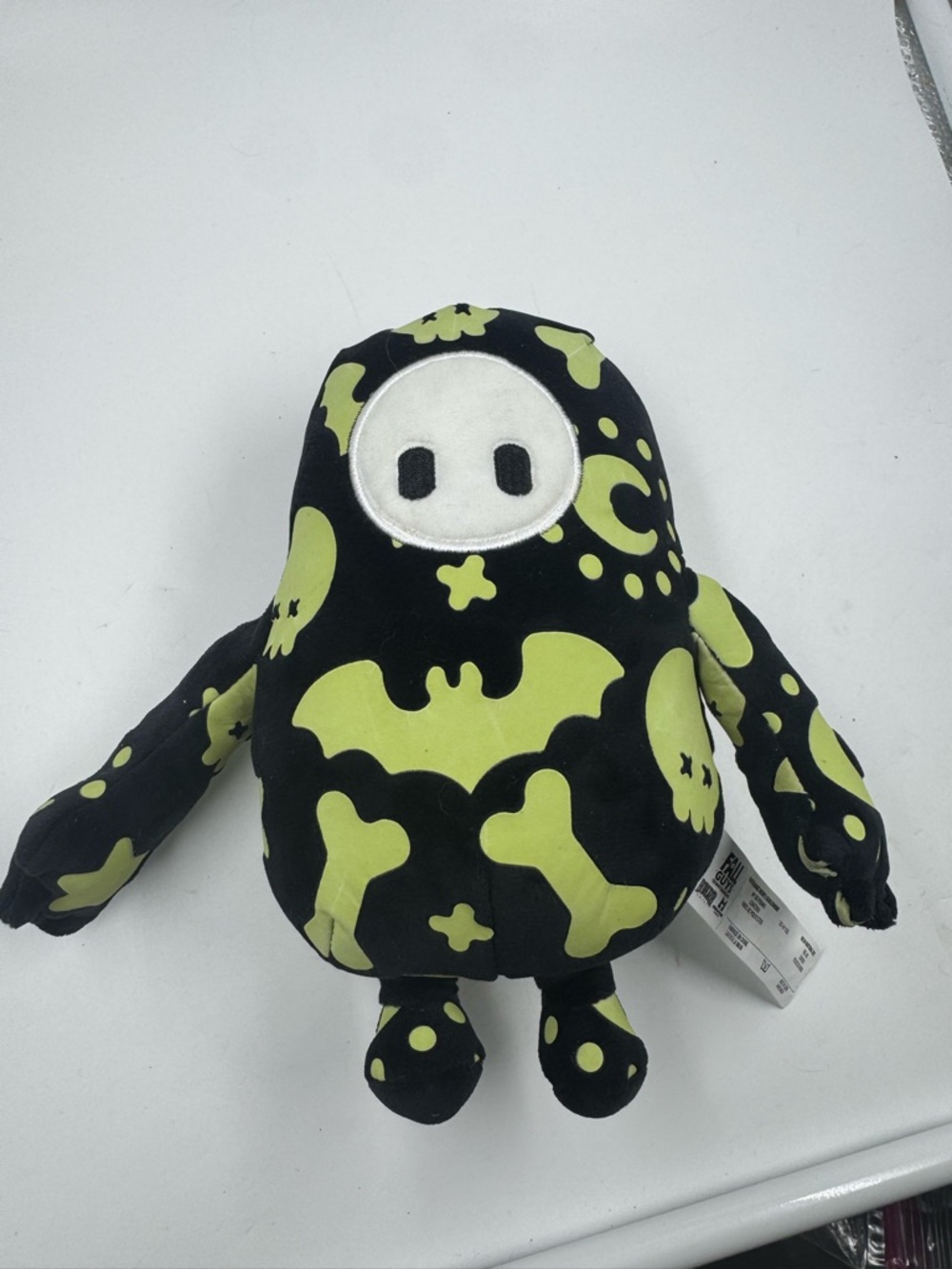 FALL GUYS Ultimate Knockout Small 8" Collectible Plush Toy - Glow in The Dark...